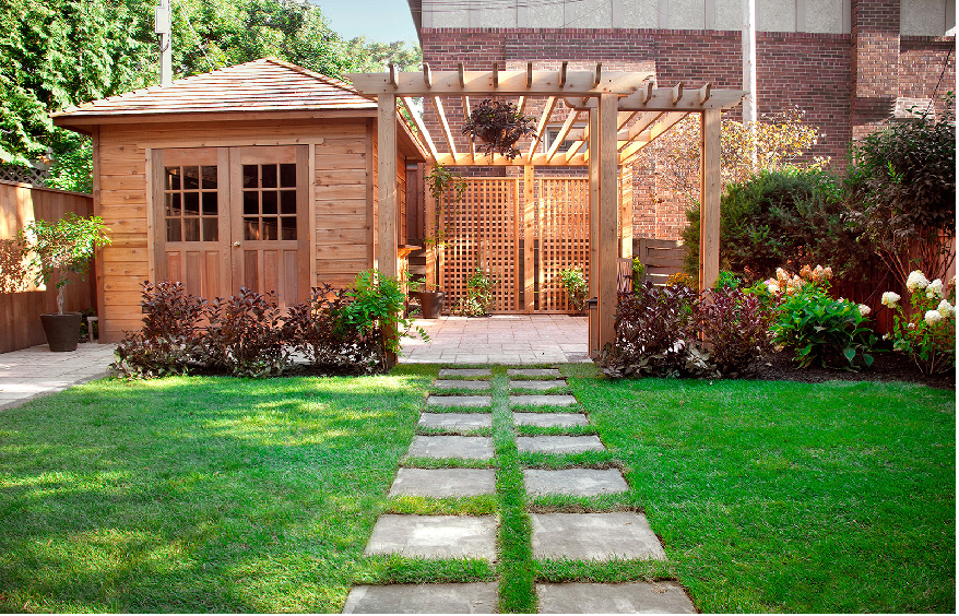 Outdoor Structures to Complete Your Home