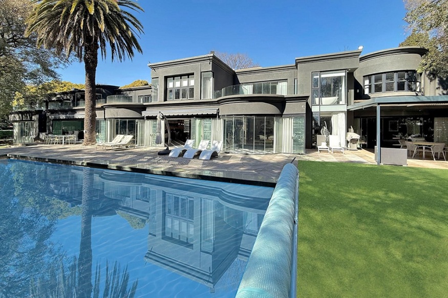 houses for sale in Houghton